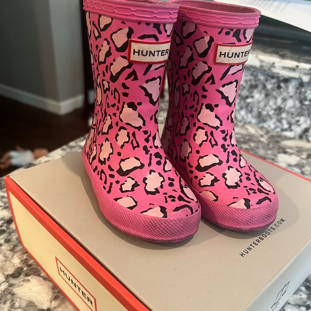 Hunter Vibrant Pink Animal Print Boots